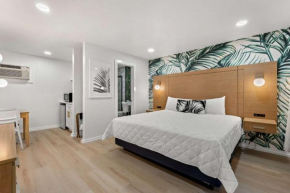 Studio 1 King Bed Sleeps 2 Pet-Friendly